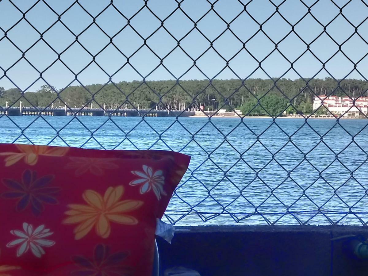Vistas Al Mar E Isla De La Toja Apartment О Грове Екстериор снимка
